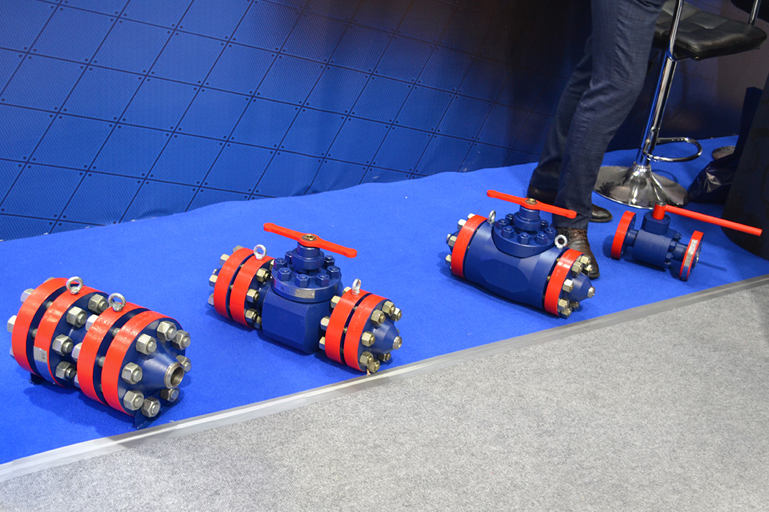 Фоторепортаж медиагруппы ARMTORG с XX отраслевой выставки &laquo;Газ. Нефть. Новые технологии &ndash; Крайнему Северу&raquo;