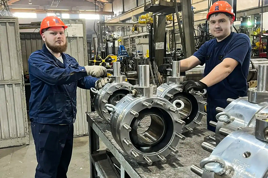 На заводе ПТПА проходят производственную практику студенты из ведущих учебных заведений региона