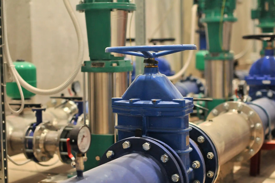 С начала года специалисты ГУП МО «Мособлводоканал» заменили 33 задвижки на сетях водоснабжения