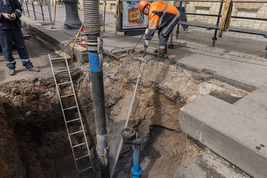 ГУП &laquo;Водоканал Санкт-Петербурга&raquo; заменило пожарные гидранты и элементы запорной арматуры на Невском проспекте
