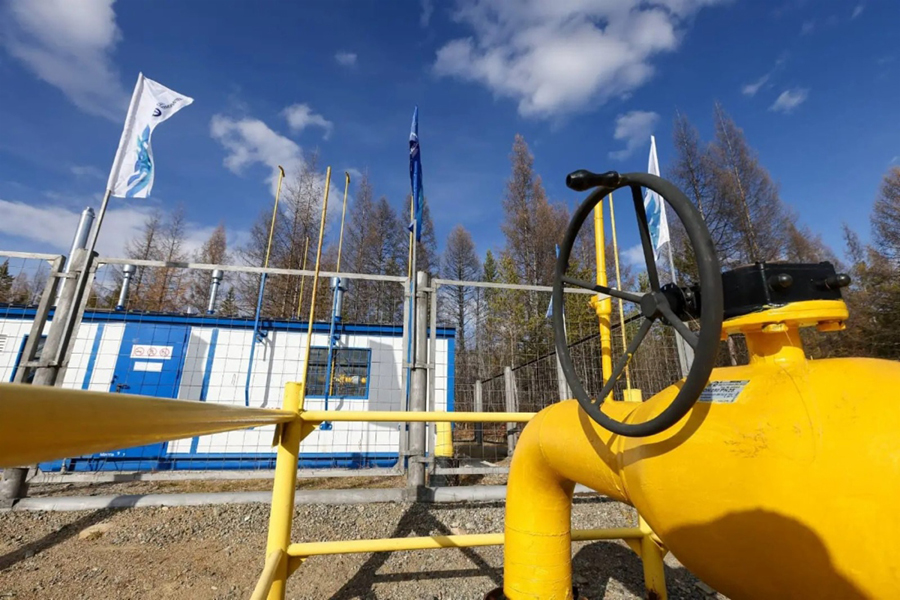Запуск распределительных газопроводов в селах Беченча и Иенгра стал знаковым событием для Республики Саха (Якутия)