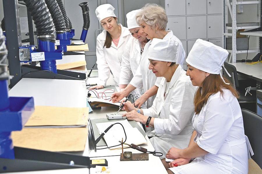 В сборочном цехе № 37 АО «Арзамасский приборостроительный завод им. П. И. Пландина» открыли опытный участок