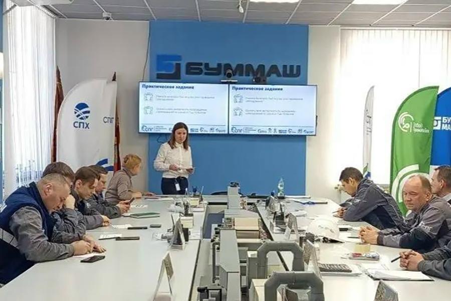 На заводе «БУММАШ» прошла серия тренингов по развитию наставничества