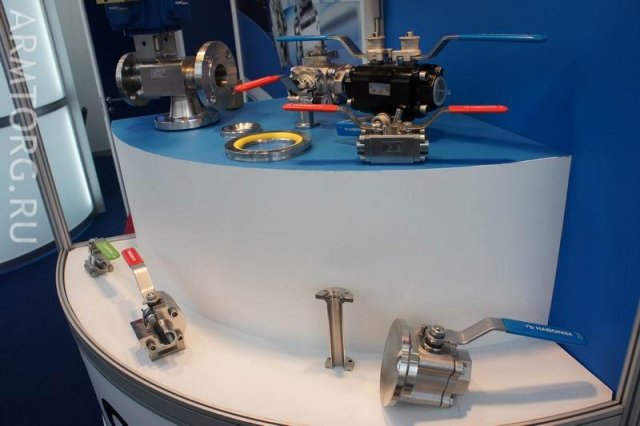 Нефтегаз-2011: Habonim - фоторепортаж со стенда