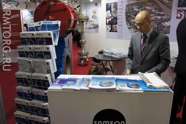 Samson AG: фоторепортаж со стенда в рамках Нефтегаз-2012