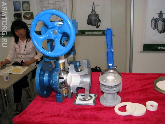 Блок стендов - Китайский сектор - Нефтегаз-2010, Москва (фоторепортаж)