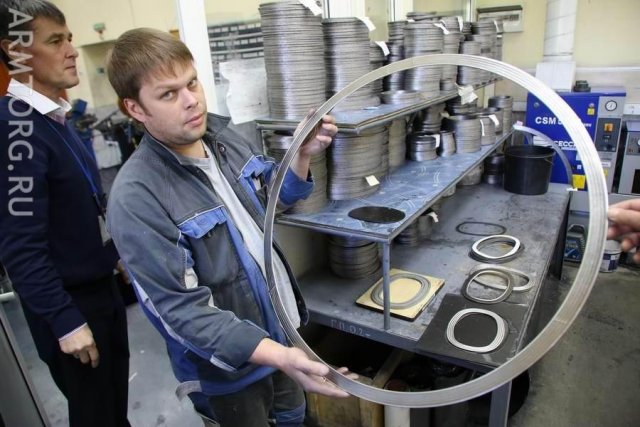 Посещение завода СИЛУР по изготовлению уплотнений из ТРГ