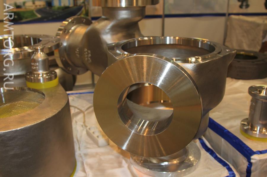 Арматрный форум. Часть II. Улыбки, встречи и образцы трубопроводной арматуры